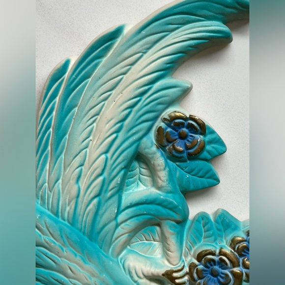 Vibtage Wall Art Chalk Ware Bird, Turquoise Cockatiel - Picture 7 of 9